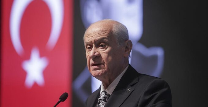 Devlet Bahçeli’den düşen askeri uçakla ilgili başsağlığı mesajı: “Bütün yönleriyle incelenecek”