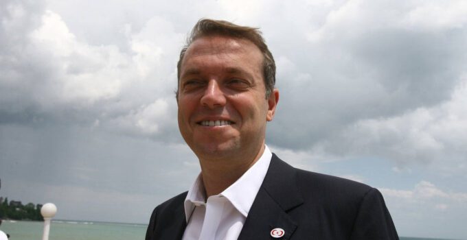 Cem Uzan Fransa’da Bir Kez Daha Yenildi: 319 Bin Euro TMSF’ye Aktarıldı