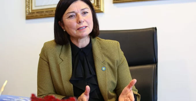 Kevser Ofluoğlu’ndan Cizre’deki Görüntülere Tepki: “Bu Manzara Ancak İşgal Altındaki Bir Ülkede Olabilir”